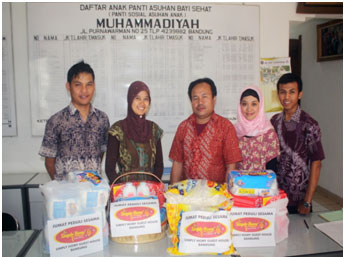 jum'at peduli simply homy bandung